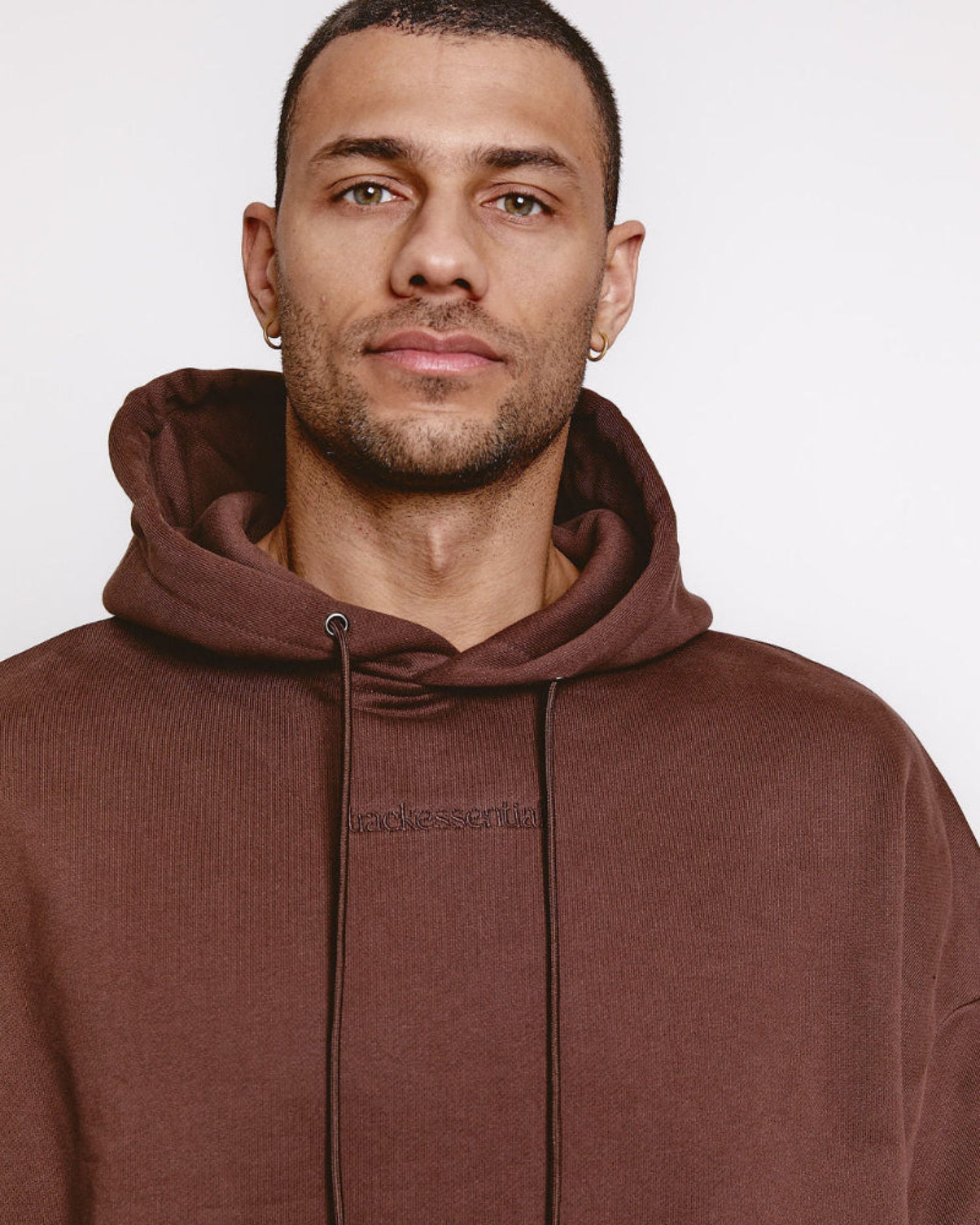 trackessential boxy hoodie in mocha
