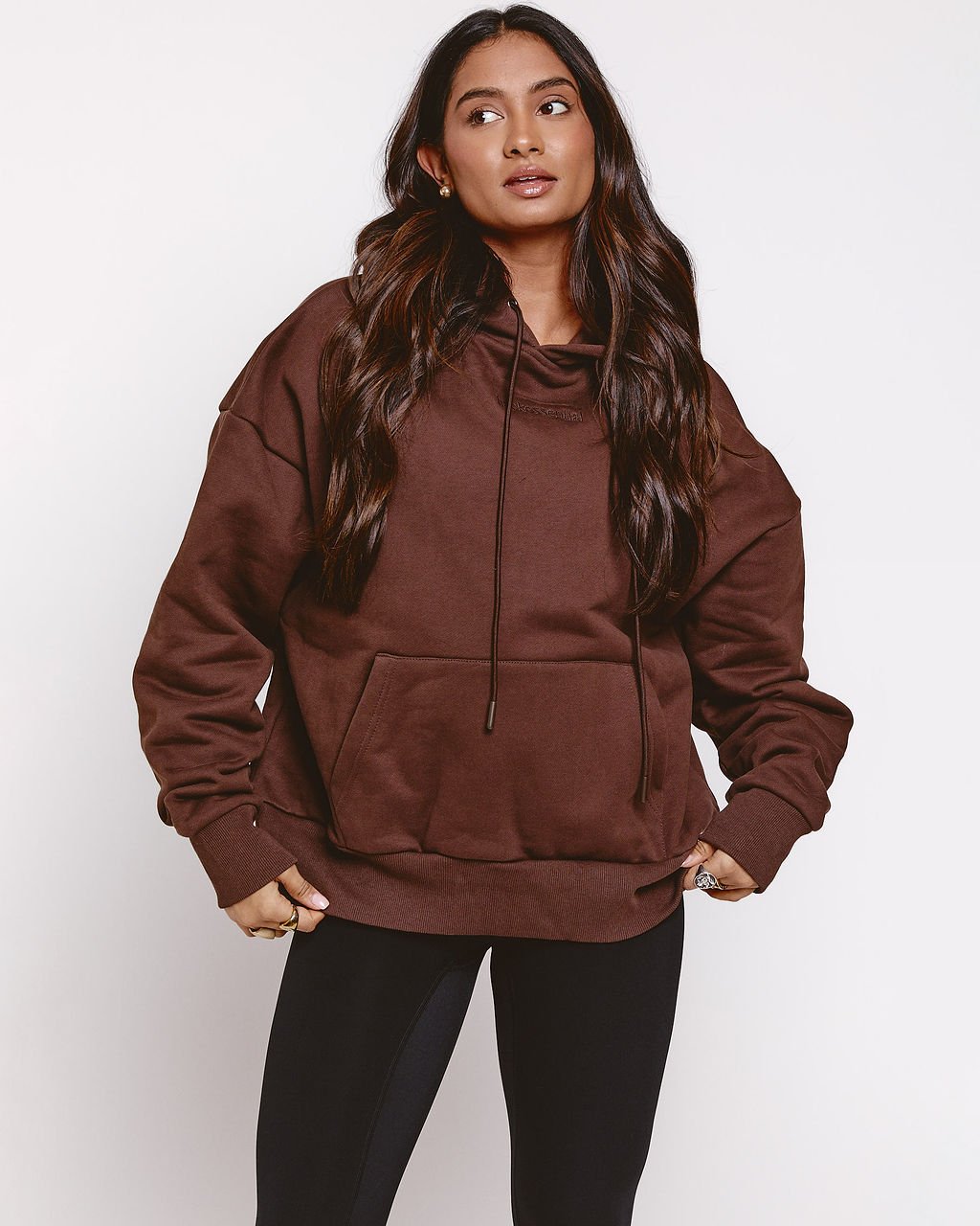 trackessential boxy hoodie in mocha